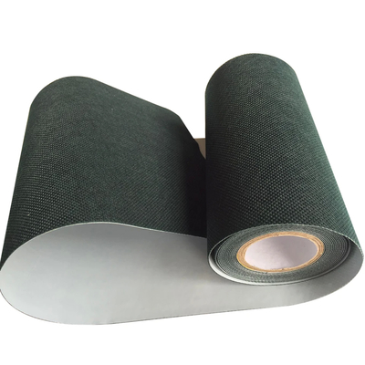Faixa de grama artificial de polietileno verde não deslizante 200 g/m2 Peso 15 mm Altura para qualquer temperatura