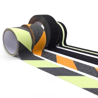 Tiras Antiderrapantes para Pisos com Superfície Abrasiva para Áreas de Risco em Pisos Industriais Forte Adesão